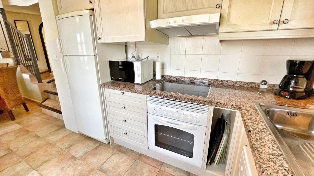 Hl 020 Luxury 3 Bedroom , High Standard
