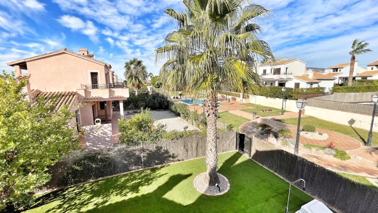 Hl 020 Luxury 3 Bedroom , High Standard Villa *
